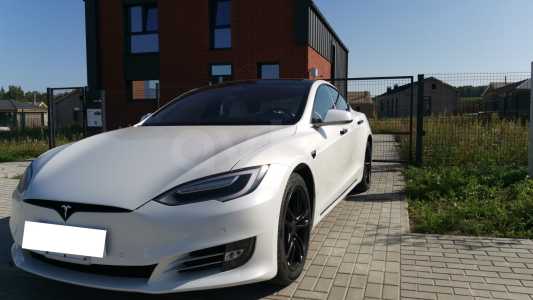 Tesla Model S I Рестайлинг