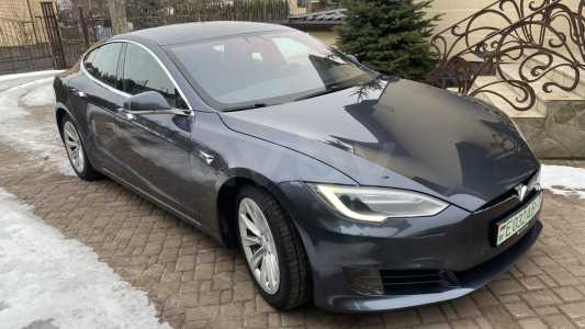 Tesla Model S I Рестайлинг