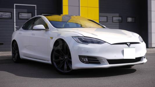 Tesla Model S I Рестайлинг