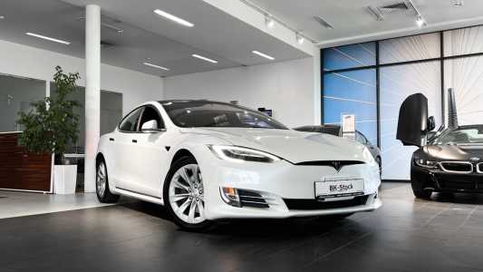 Tesla Model S I Рестайлинг