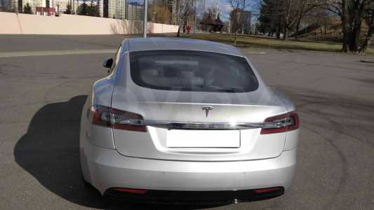 Tesla Model S I Рестайлинг