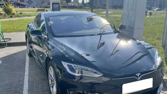 Tesla Model S I Рестайлинг