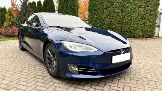 Tesla Model S I Рестайлинг