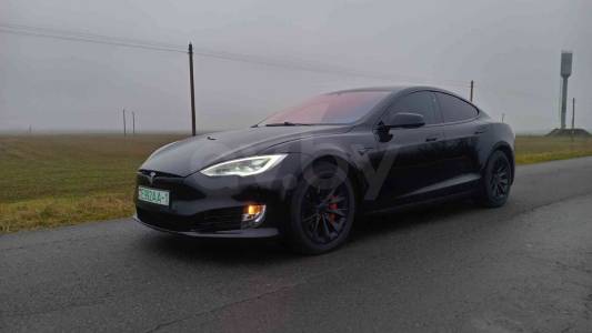 Tesla Model S I Рестайлинг