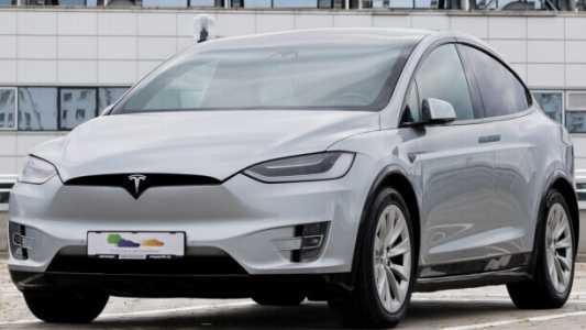 Tesla Model X I, 2016, пробег 141000 км Tesla Model X I, 2016, пробег 141000 км