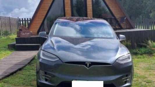 Tesla Model X I, 2018, пробег 117000 км Tesla Model X I, 2018, пробег 117000 км