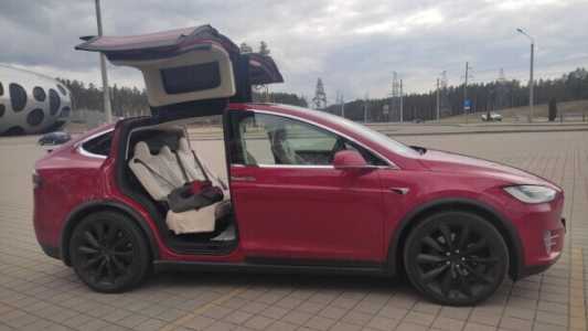 Tesla Model X I, 2018, пробег 170000 км Tesla Model X I, 2018, пробег 170000 км