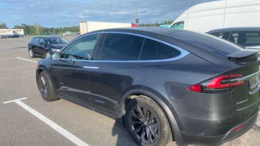 Tesla Model X I, 2018, пробег 193000 км Tesla Model X I, 2018, пробег 193000 км