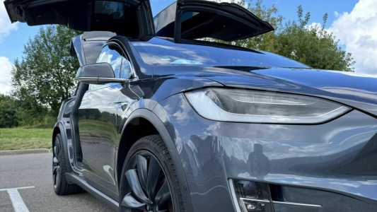 Tesla Model X I