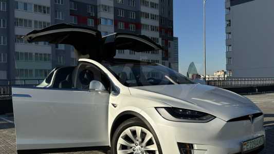 Tesla Model X I