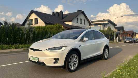 Tesla Model X I