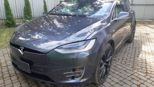 Tesla Model X I