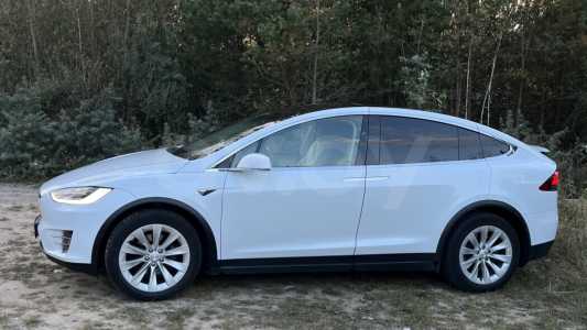 Tesla Model X I