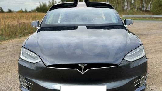 Tesla Model X I