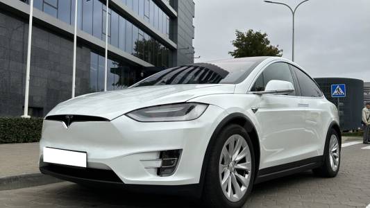 Tesla Model X I