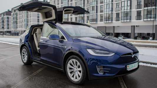 Tesla Model X I