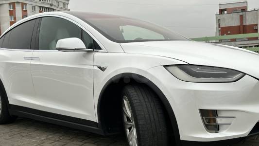 Tesla Model X I