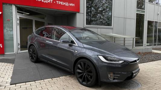 Tesla Model X I