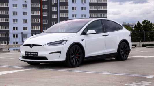 Tesla Model X I  Рестайлинг, 2023, пробег 26189 км