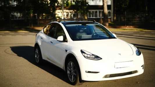 Tesla Model Y I, 2021, пробег 50555 км Tesla Model Y I, 2021, пробег 50555 км
