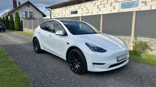 Tesla Model Y I, 2021, пробег 59329 км Tesla Model Y I, 2021, пробег 59329 км