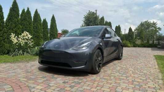 Tesla Model Y I, 2022, пробег 14000 км Tesla Model Y I, 2022, пробег 14000 км