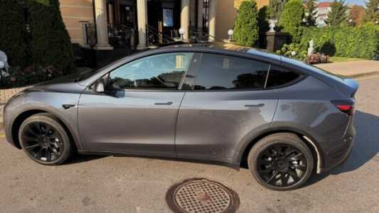 Tesla Model Y I, 2022, пробег 42000 км