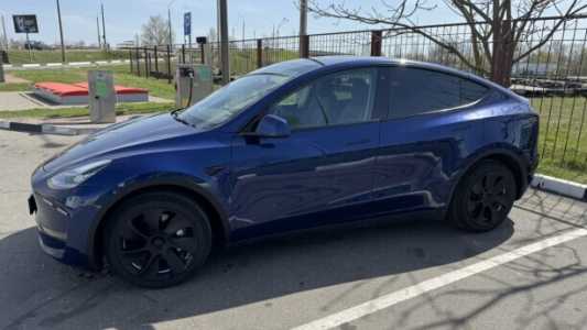 Tesla Model Y I, 2022, пробег 49800 км Tesla Model Y I, 2022, пробег 49800 км