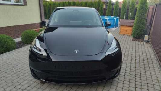 Tesla Model Y I, 2022, пробег 59000 км Tesla Model Y I, 2022, пробег 59000 км
