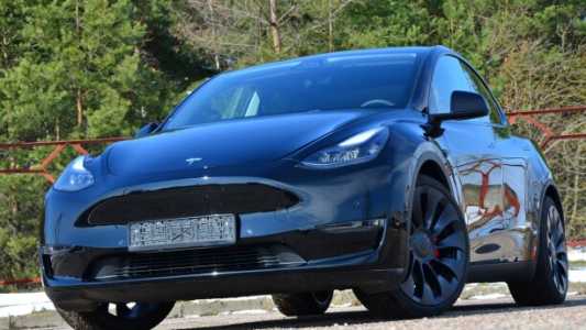 Tesla Model Y I, 2022, пробег 6000 км