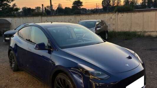 Tesla Model Y I, 2022, пробег 60000 км Tesla Model Y I, 2022, пробег 60000 км