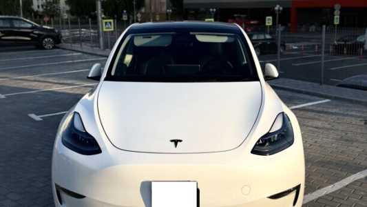 Tesla Model Y I, 2023, пробег 14000 км