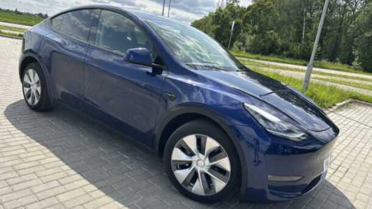 Tesla Model Y I, 2023, пробег 24000 км