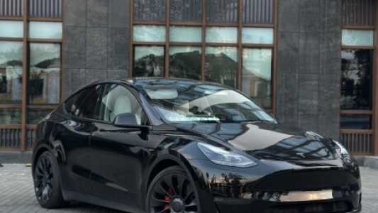 Tesla Model Y I, 2023, пробег 45000 км