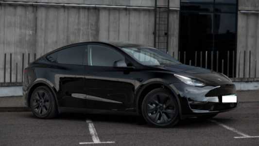 Tesla Model Y I, 2024, пробег 19000 км