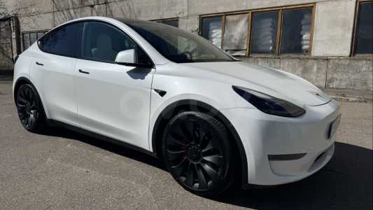 Tesla Model Y I