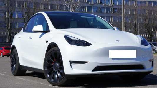 Tesla Model Y I