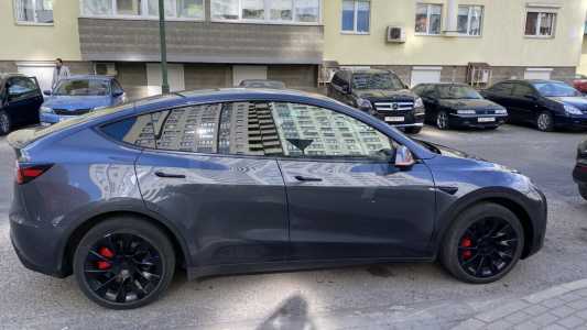 Tesla Model Y I
