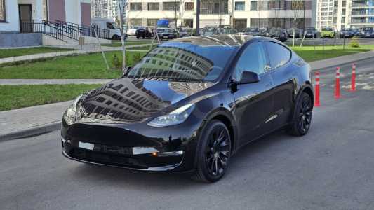 Tesla Model Y I