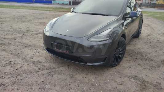 Tesla Model Y I