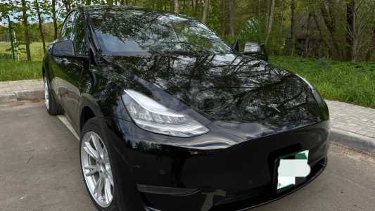 Tesla Model Y I
