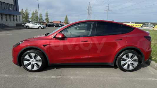 Tesla Model Y I