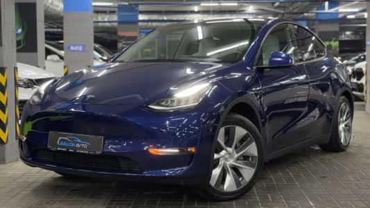 Tesla Model Y I