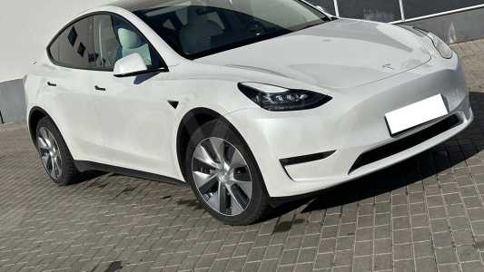 Tesla Model Y I