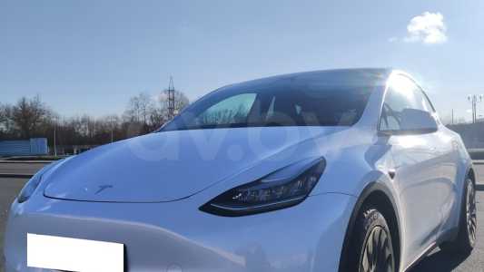 Tesla Model Y I