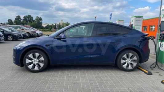 Tesla Model Y I