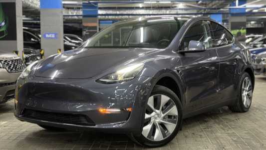 Tesla Model Y I