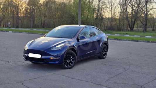 Tesla Model Y I