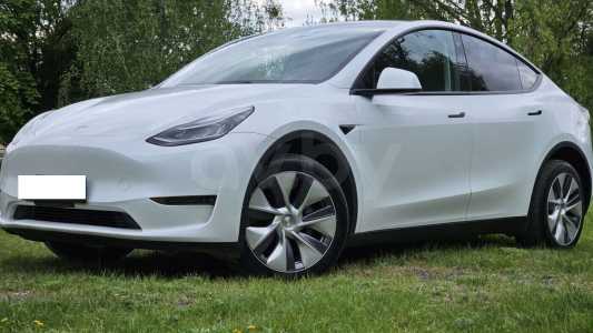 Tesla Model Y I