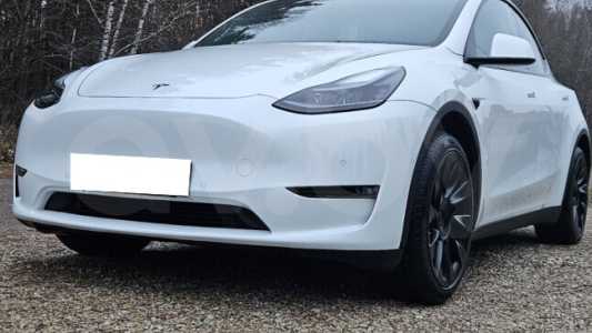 Tesla Model Y I